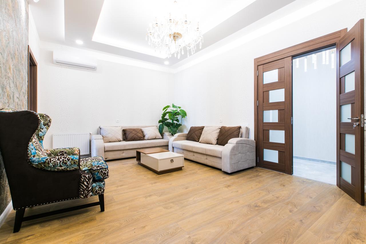 Sweet Home 6 Vip At Rustaveli Avenue Тбилиси Экстерьер фото