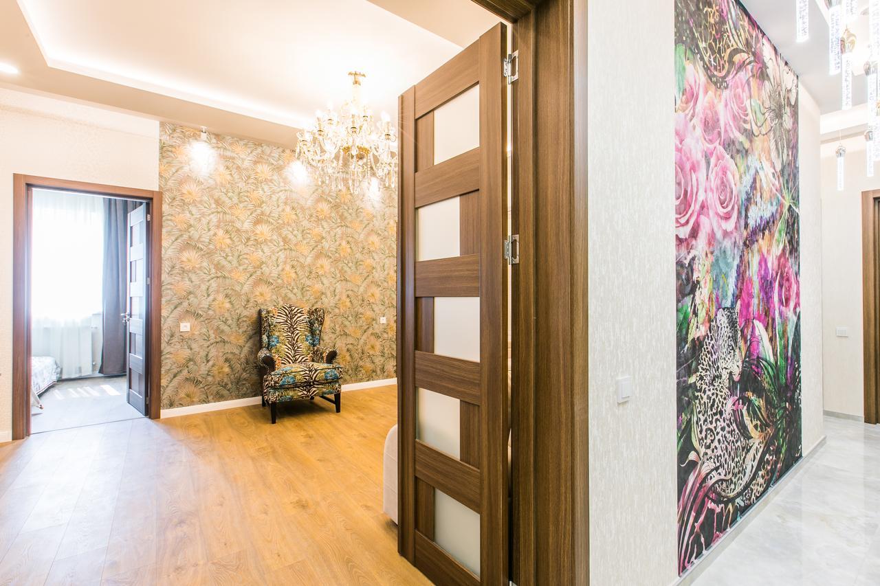 Sweet Home 6 Vip At Rustaveli Avenue Тбилиси Экстерьер фото